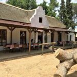 Coffee Shop 'Tori Oso' geselshuisie